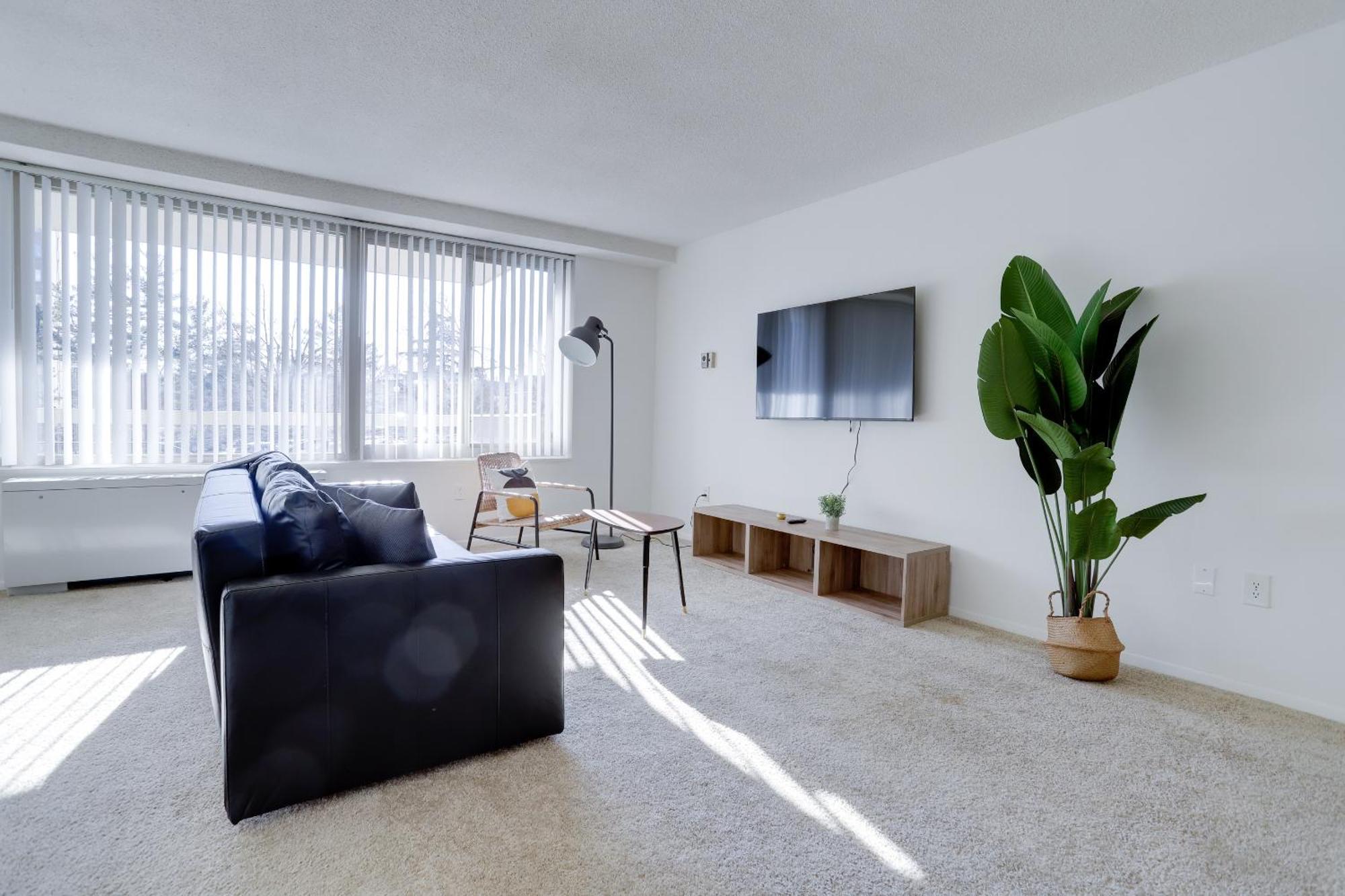 Spacious 2 Bedrooms Apt @Crystal City With Gym Arlington Eksteriør billede