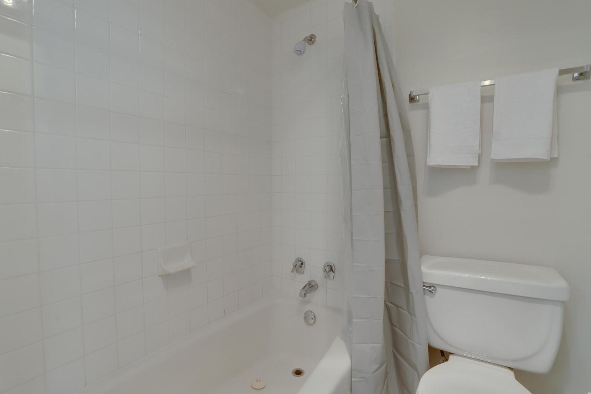 Spacious 2 Bedrooms Apt @Crystal City With Gym Arlington Eksteriør billede