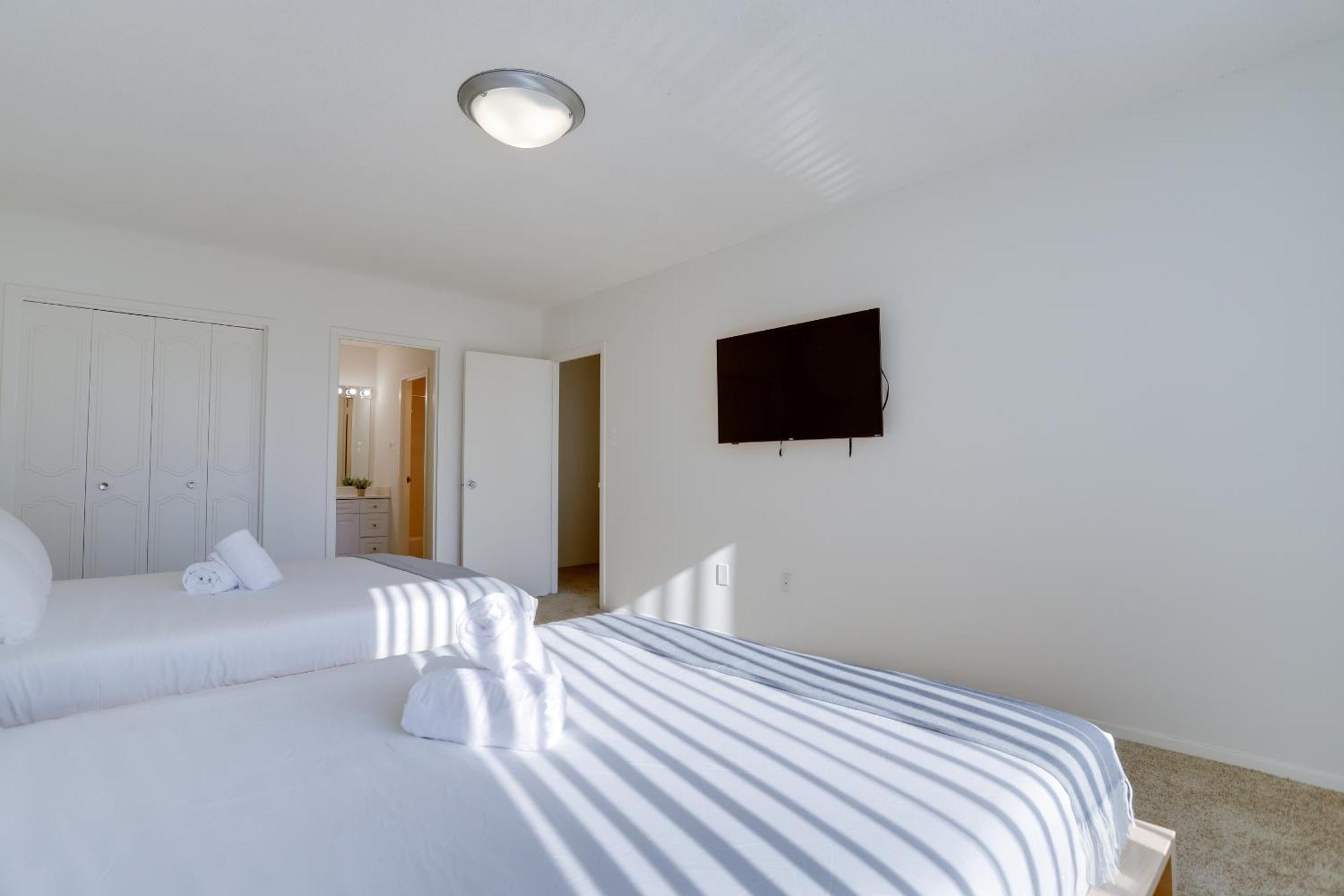 Spacious 2 Bedrooms Apt @Crystal City With Gym Arlington Eksteriør billede