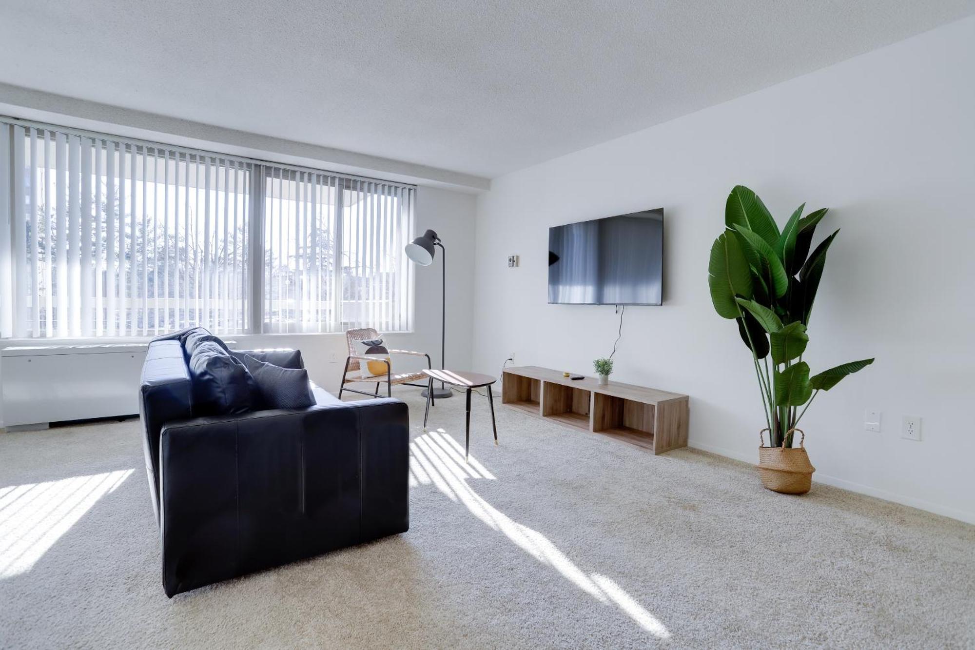 Spacious 2 Bedrooms Apt @Crystal City With Gym Arlington Eksteriør billede